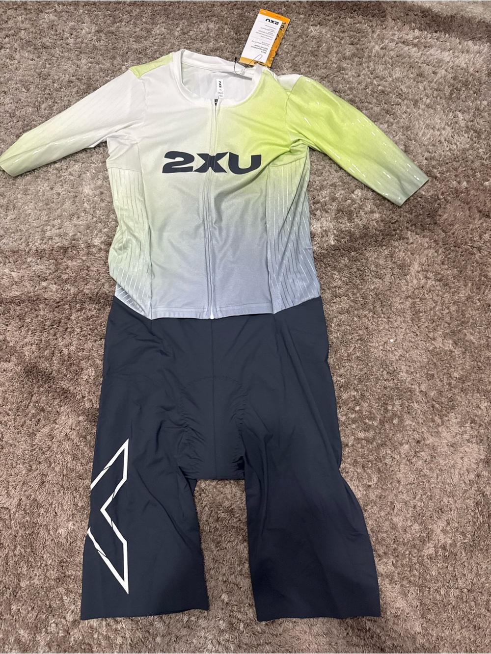 2XU LIGHT SPEED REACT SLEEVED TRISUIT